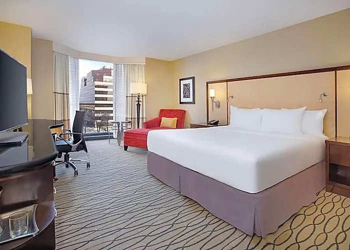 Hilton Chicago O'hare 4*