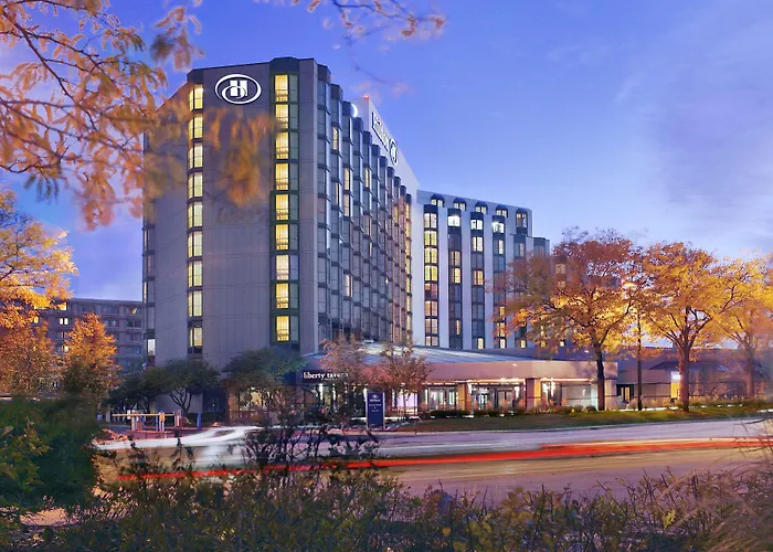 Hilton Chicago O'hare Hotel