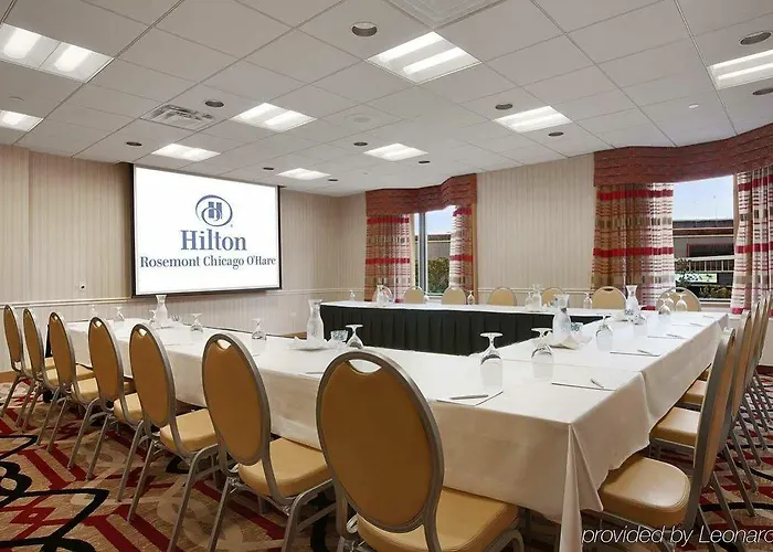 Hilton Chicago O'hare Hotel 4*