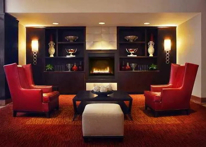 Hilton Chicago O'hare Hotel 4*